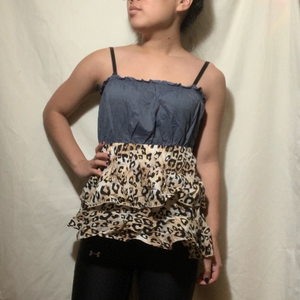 🛍 Cute denim and leopard top